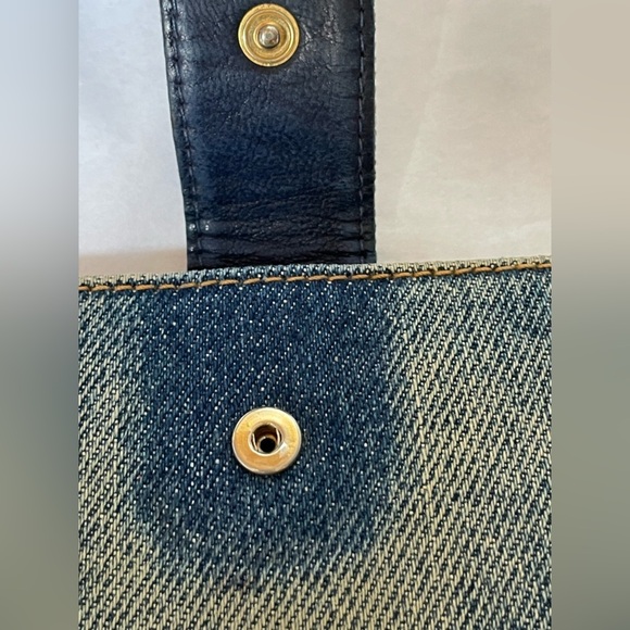 VERY RARE Chanel Vintage Denim CC Compact Wallet - Picture 8 of 16